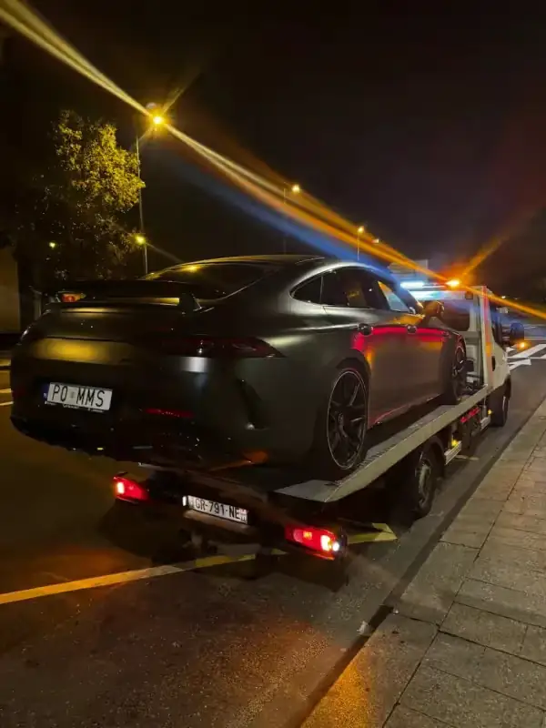 ZDEPANNAGE — Mercedes AMG GT 4 portes, intervention nocturne